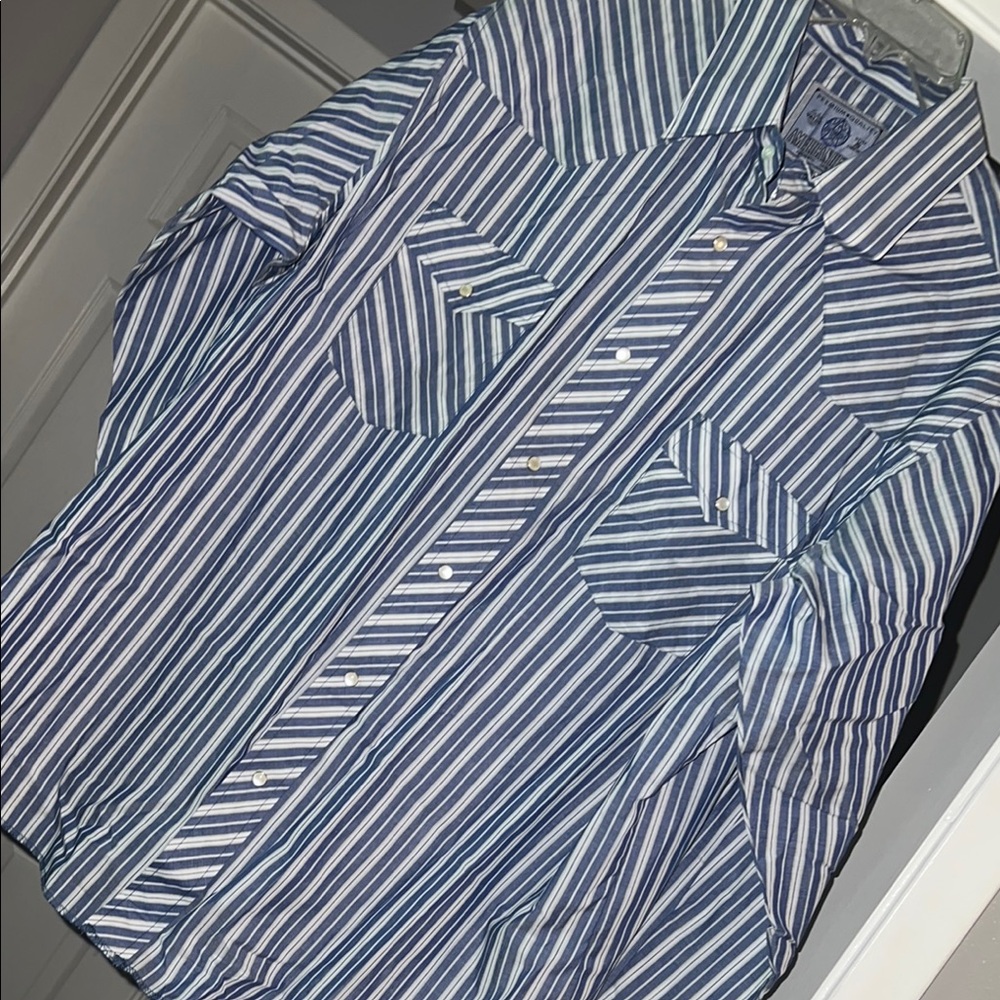 NWOT Men’s Blue/White Striped Button Down Shirt